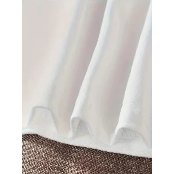 Kadınlar için Şık Siyah Kedi Grafik Tişört - Oversize Kısa Kollu Üst, Nefes Alabilir Polyester Karışımı, Makinede Yıkanabilir - Mükemmel Yaz Modası - Beyaz