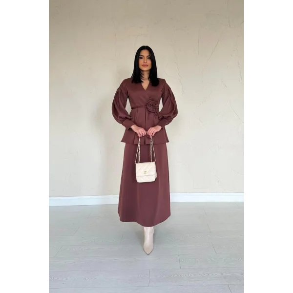Kahverengi Gül Detaylı Takım