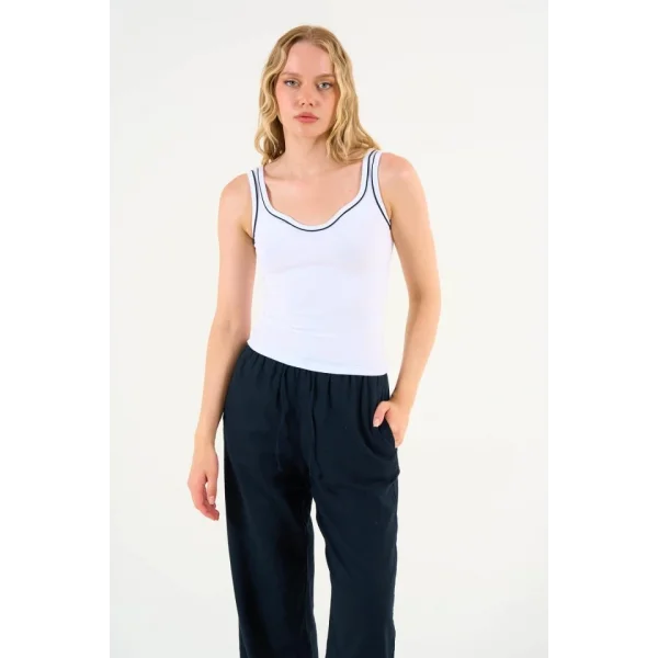 Kalp Yaka Atlet - Beyaz-Siyah