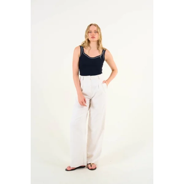 Kalp Yaka Atlet - Siyah-Beyaz