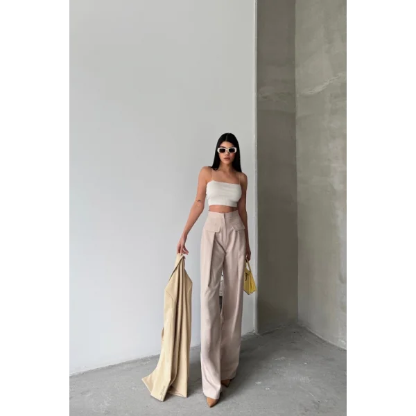 KAPALI GENİŞ PİLE CEP KAPAK DETAYLI PANTOLON - Bej