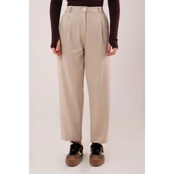 Kapama Cep Detaylı Krem Pantolon