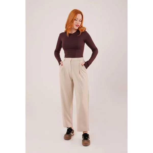 Kapama Cep Detaylı Krem Pantolon