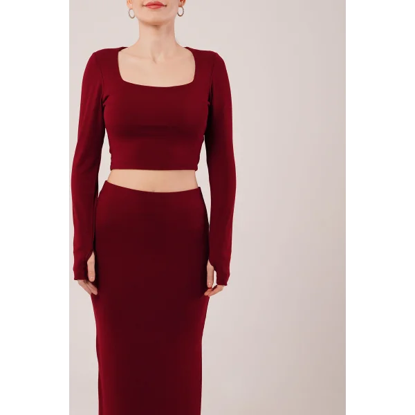 Kare Yaka Bluz Ve Yırtmaç Detaylı Etek İkili Bordo Takım