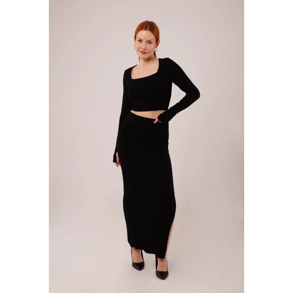 Kare Yaka Bluz Ve Yırtmaç Detaylı Etek İkili iyah Takım