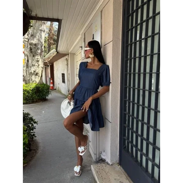 Kare Yakalı Ve Gipe Detaylı Tensel Elbise 2883