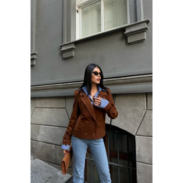 KAŞE CROP CEKET 4 DÜĞE  Kahverengi