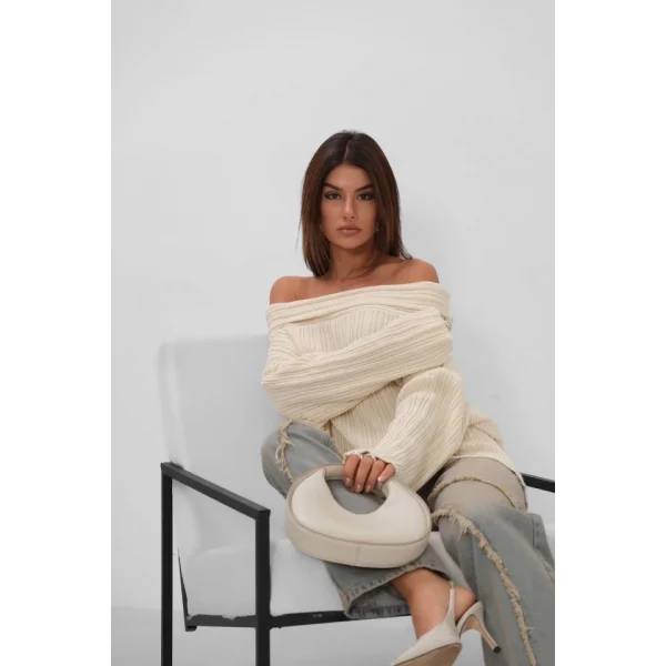 Kayık Yaka Fitilli Triko Kazak