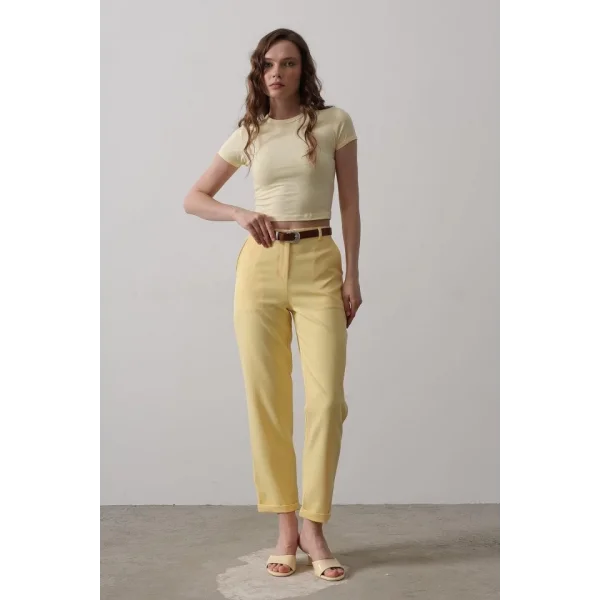 Kemerli Havuç Pantolon - Sarı