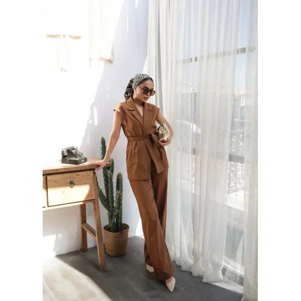 Keten Kuşakli Yelek Ve Pantolon İki̇li̇ Takim