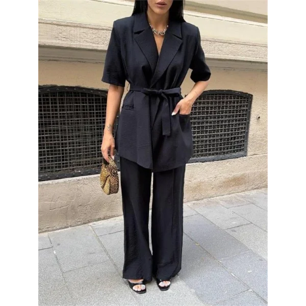 KIA KO BAĞAA DETAYI CEKETPANTOON TAKI  iyah