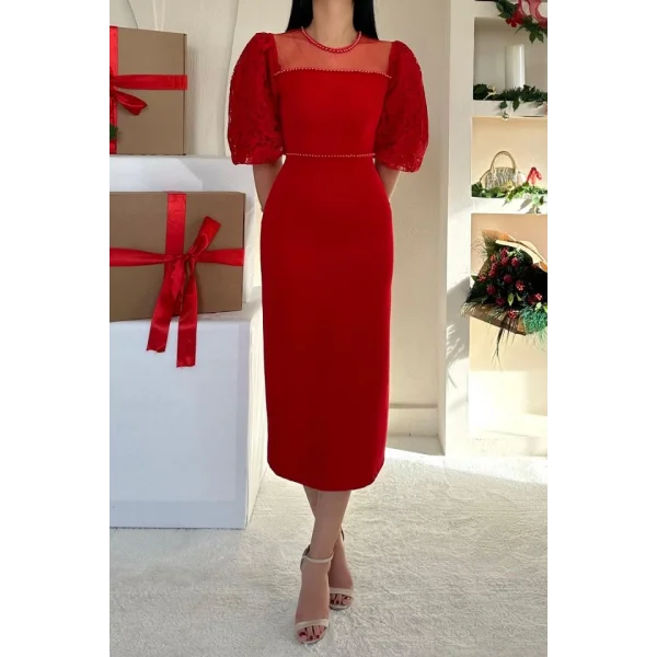 Kırmızı İncili Tül Detay Elbise