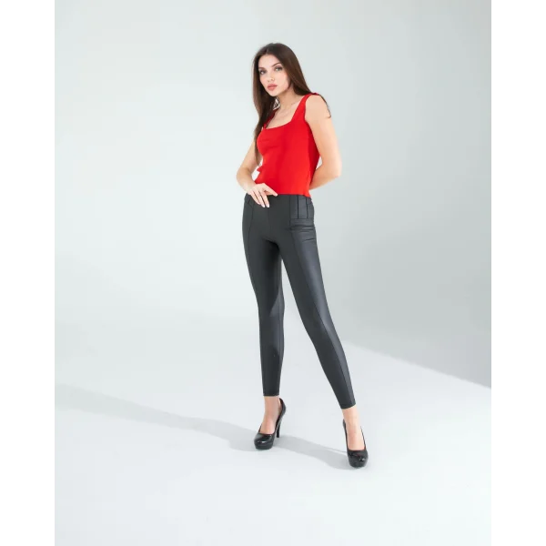 Kırmızı Kare Yaka Kalın Askı Triko Crop Bluz