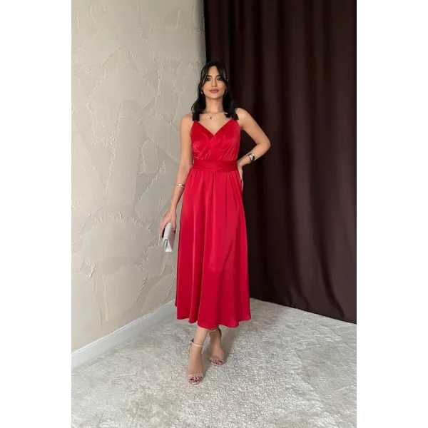 Kırmızı Taş Askılı Prenses Elbise