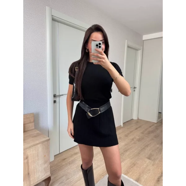 Kısa Kollu Bluz Mini Etekli ikili Takım Triko - Siyah