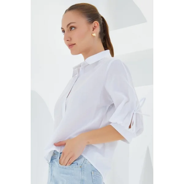 Kol Detaylı Beyaz Crop Gömlek 20246