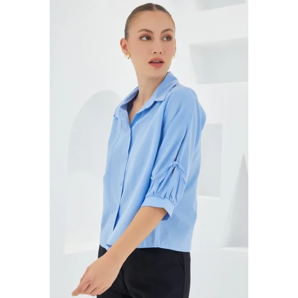 Kol Detaylı Mavi Crop Gömlek 20246