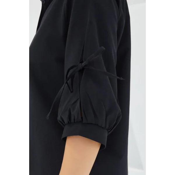 Kol Detaylı Siyah Crop Gömlek 20246