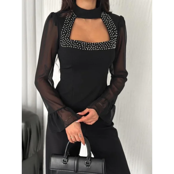 Kolları Şifon Göğüste İnci Boncuk Detaylı Bluz - Siyah