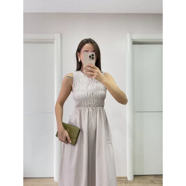 Kolsuz Göğüs Lastıklı %100 Poplin Uzun Elbise - Gri