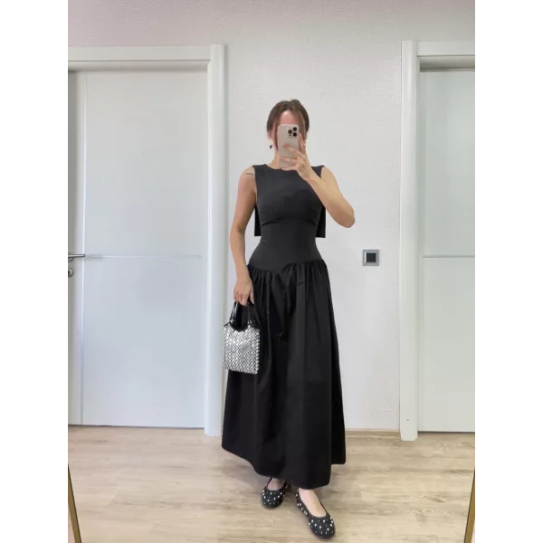 Krep Arkası Kanat Arka Ön Pens Detaylı Uzun Kadın Elbise - Siyah