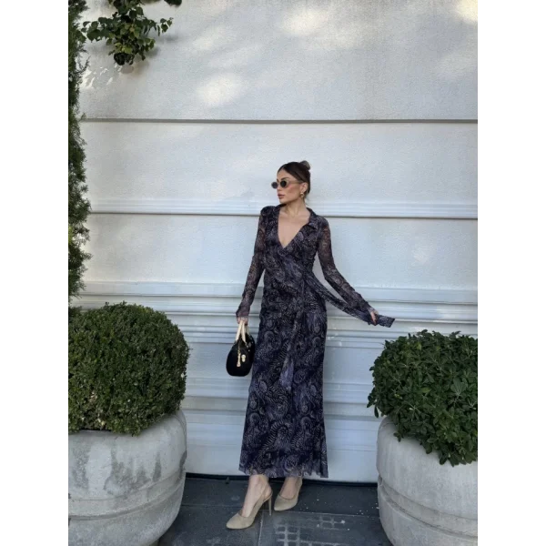 Kruvaze V Yaka, Fırfırlı Ve Bağcıklı Desenli Bluz Ve idi Etek Takım  iyah