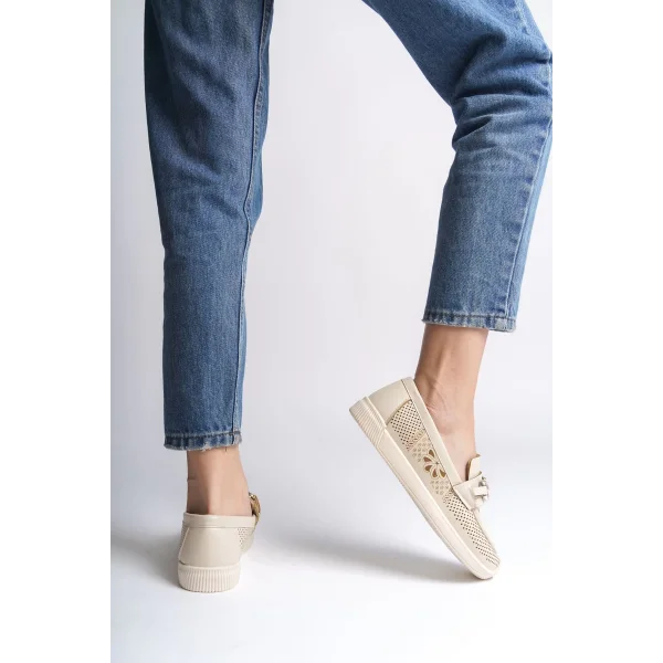 LAYLA Bağcıksız Ortopedik Rahat Taban Çiçek Desenli Kadın Babet Ayakkabı CKT - Krem