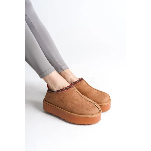 LEILA Bağcıksız Düz ve Kalın Taban İçi Kürklü Kısa Süet Kadın Bot STT - Taba