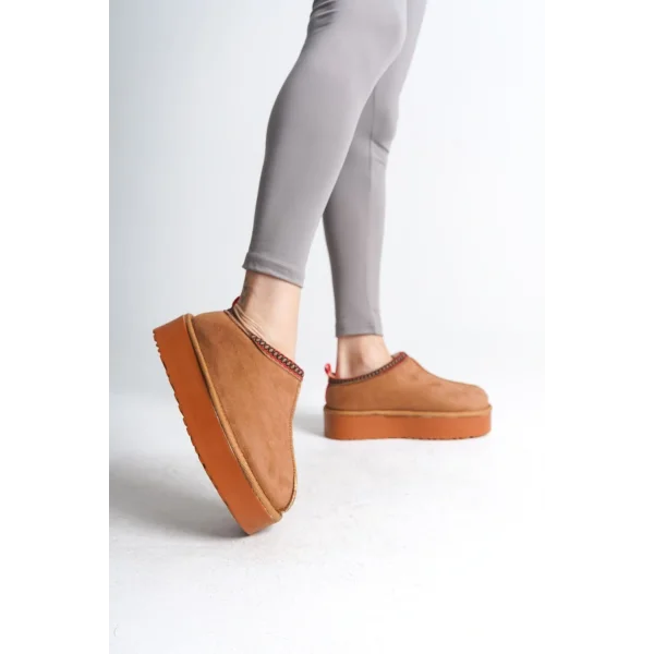 LEILA Bağcıksız Düz ve Kalın Taban İçi Kürklü Kısa Süet Kadın Bot STT - Taba