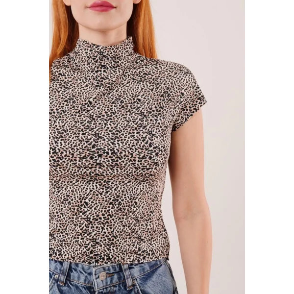 Leopar Desen Kısa Kollu Basic T-Shirt