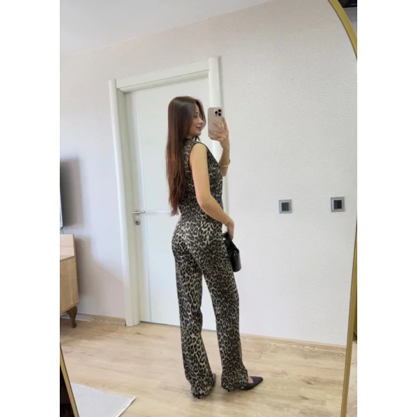 Leopar Desenli Düğmeli Bluzlu Pantolon İkili Takım -Leopar