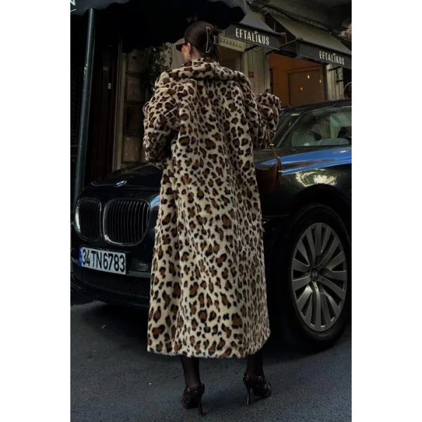 Leopar Desenli İçi Astarlı Peluş Kaban 7065