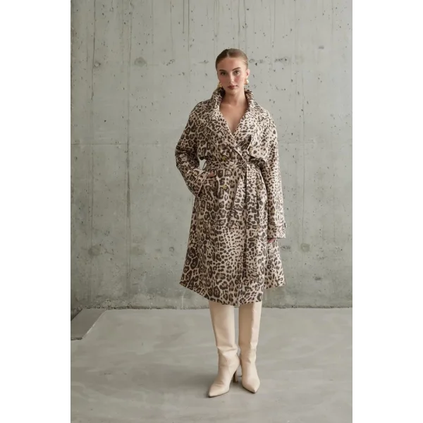 Leopar Ön Ve Arkası Pelerinli Kaban