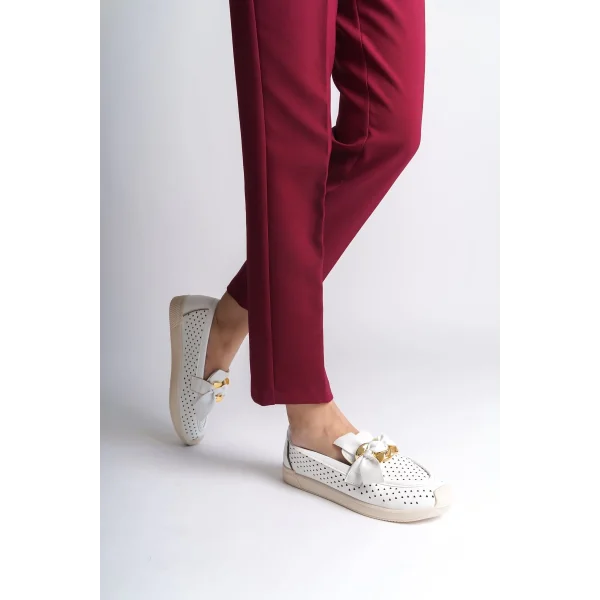 LYDIA Bağcıksız Ortopedik Rahat Taban Kalp Desenli Kadın Babet Ayakkabı  CKT - Beyaz