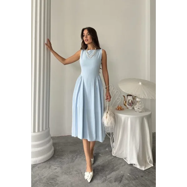 Mavi Yanları Büzgülü Midi Boy Keten Elbise