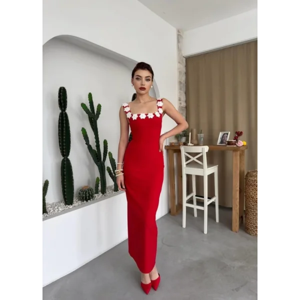 Mıng Çiçek Detaylı Elbise