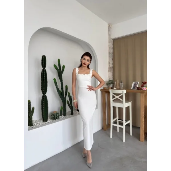 Mıng Çiçek Detaylı Elbise