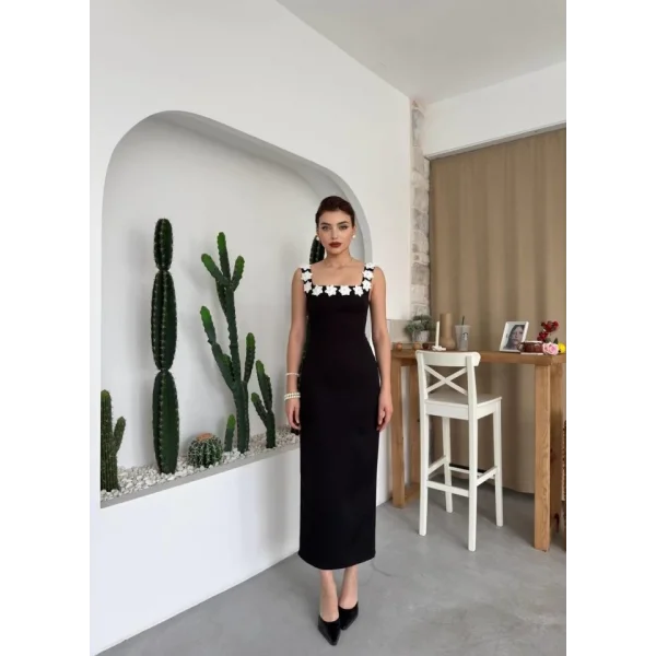 Mıng Çiçek Detaylı Elbise