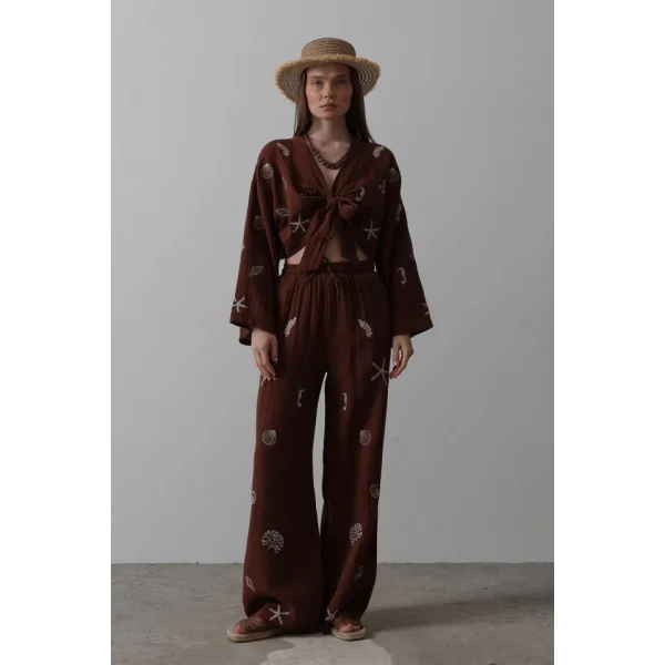 Nakış Detaylı Bağlamalı Takım - Kahve