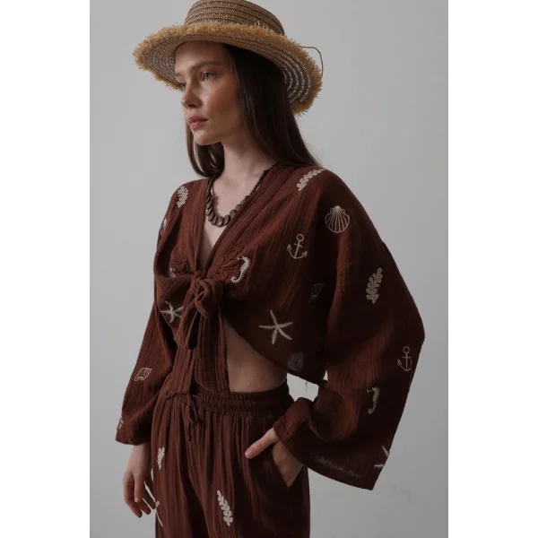 Nakış Detaylı Bağlamalı Takım - Kahve