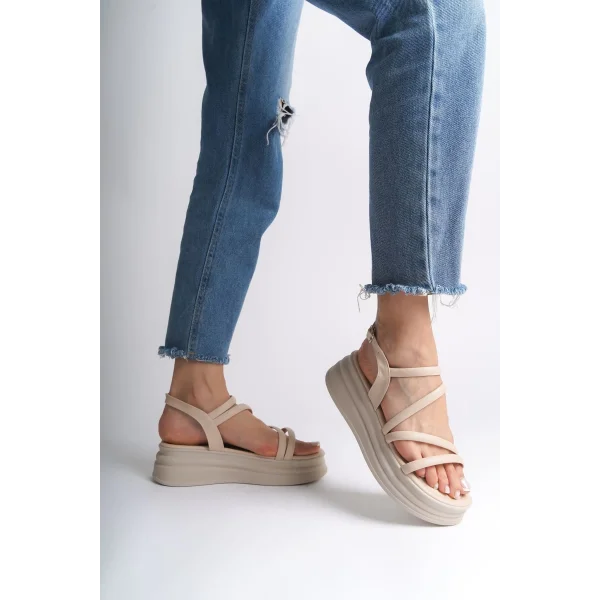 NATALIE İnce Tokalı Şerit Detaylı Ortopedik Taban Kadın Sandalet  CKT - Krem