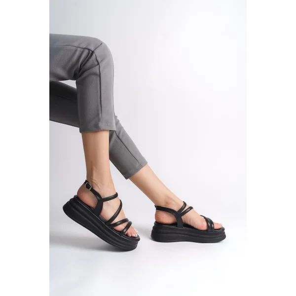 NATALIE İnce Tokalı Şerit Detaylı Ortopedik Taban Kadın Sandalet  CST - Siyah