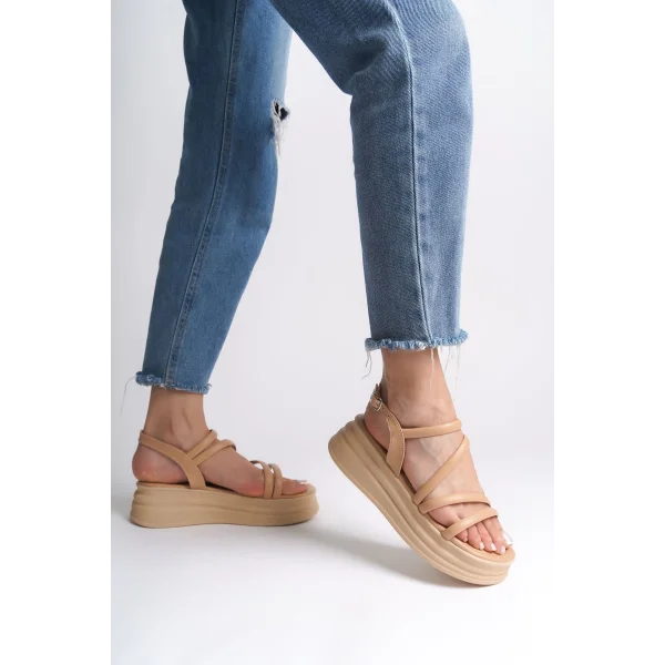 NATALIE İnce Tokalı Şerit Detaylı Ortopedik Taban Kadın Sandalet CTT - Ten