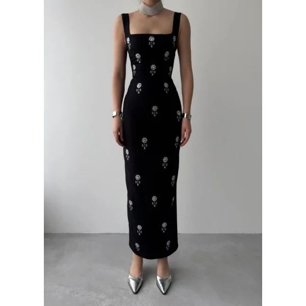 Ners Taş Detaylı Elbise