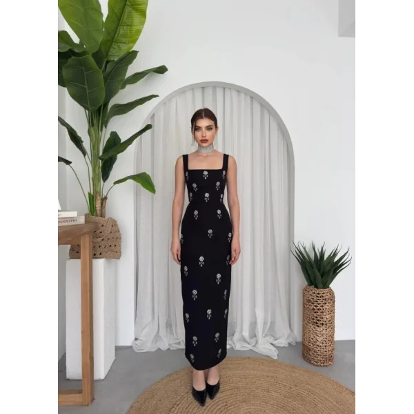 Ners Taş Detaylı Elbise