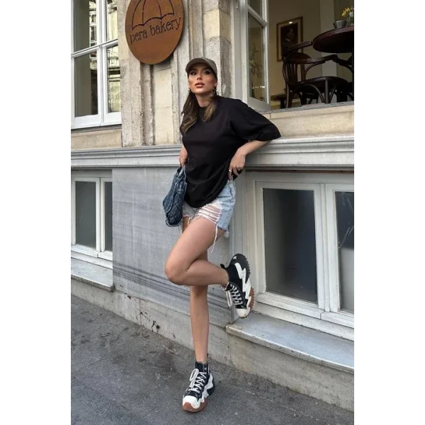 Ocean Sırtı Brodeli Tişört 8022-8