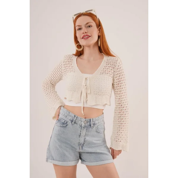 Ön Bağlamalı Ajurlu Crop Krem Hırka