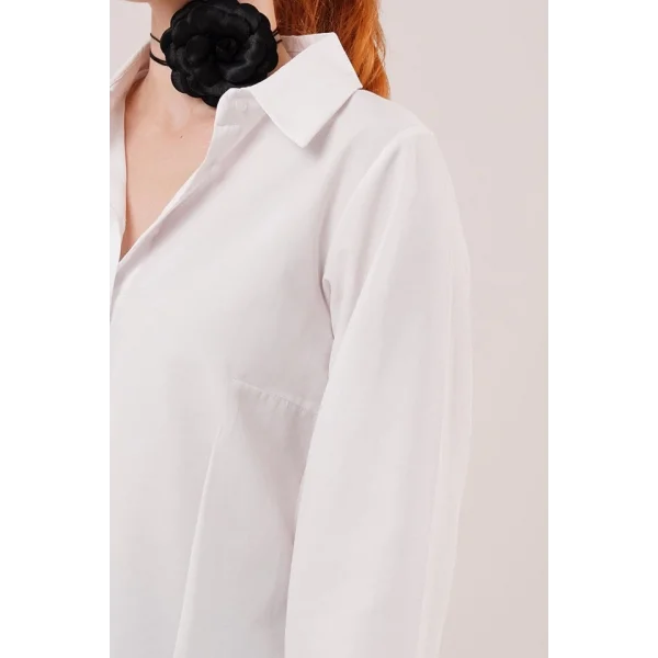 Ön Dikiş Detaylı Beyaz Gömlek