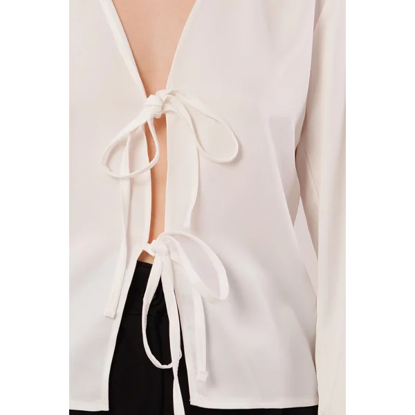 Önden Bağlama Detaylı aten Beyaz Bluz