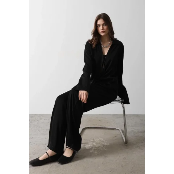 Önden Biyeli Bluz Ve Pantolon Takım  iyah